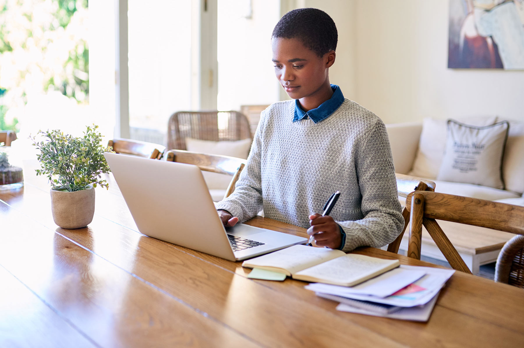 k2-future-proofing-mobility-post-covid-19-3-1 Person on a laptop working from home