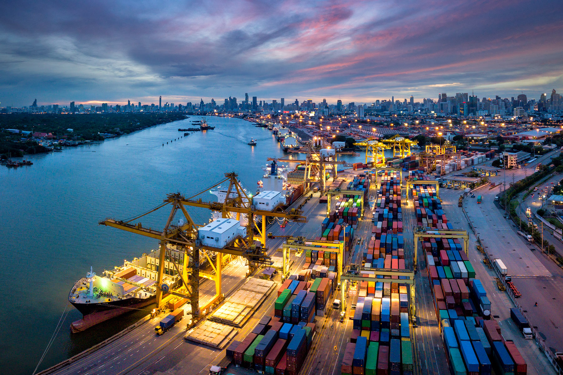 Impact-of-Global-Challenges-on-the-Relocation-Industry The Impact of global challenges on the global relocation industry (Shipping)